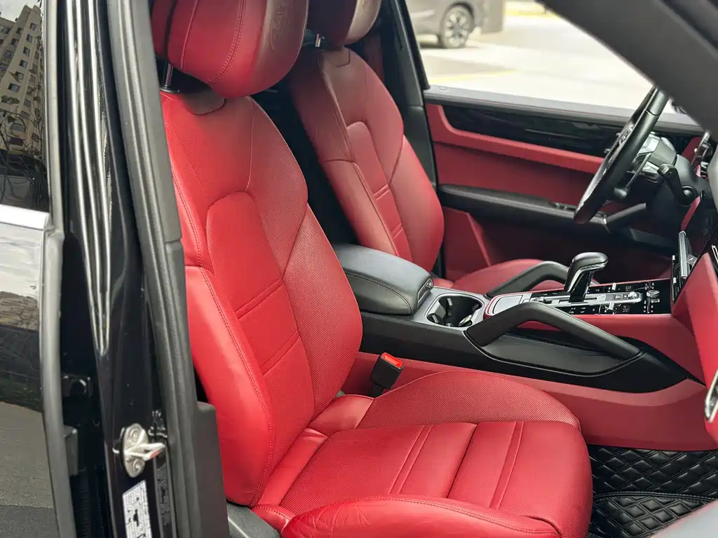 Porsche Cayenne Hybrid — миниатюра 11