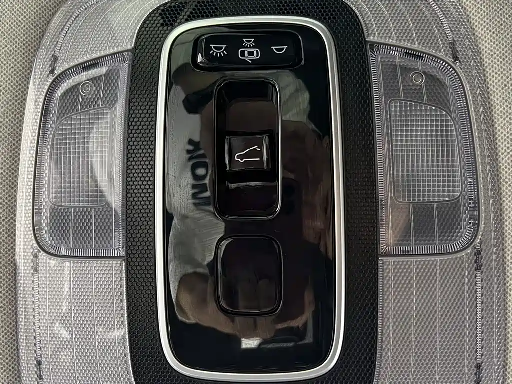 Hyundai Elantra — миниатюра 14