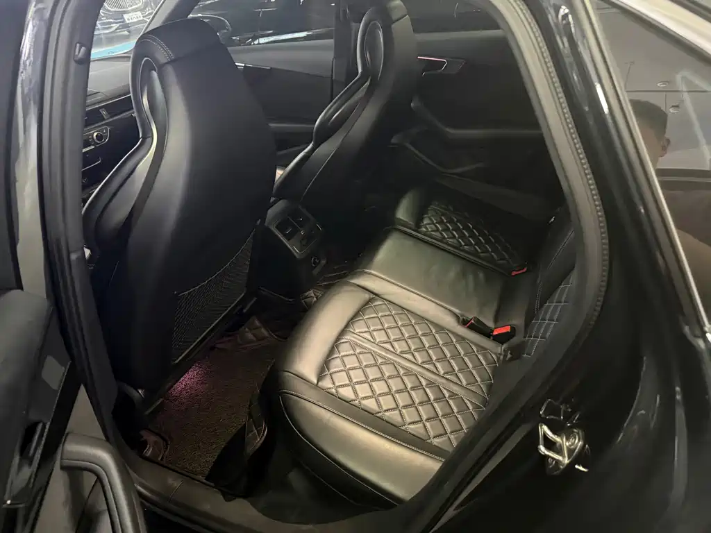 Audi S4 — миниатюра 5