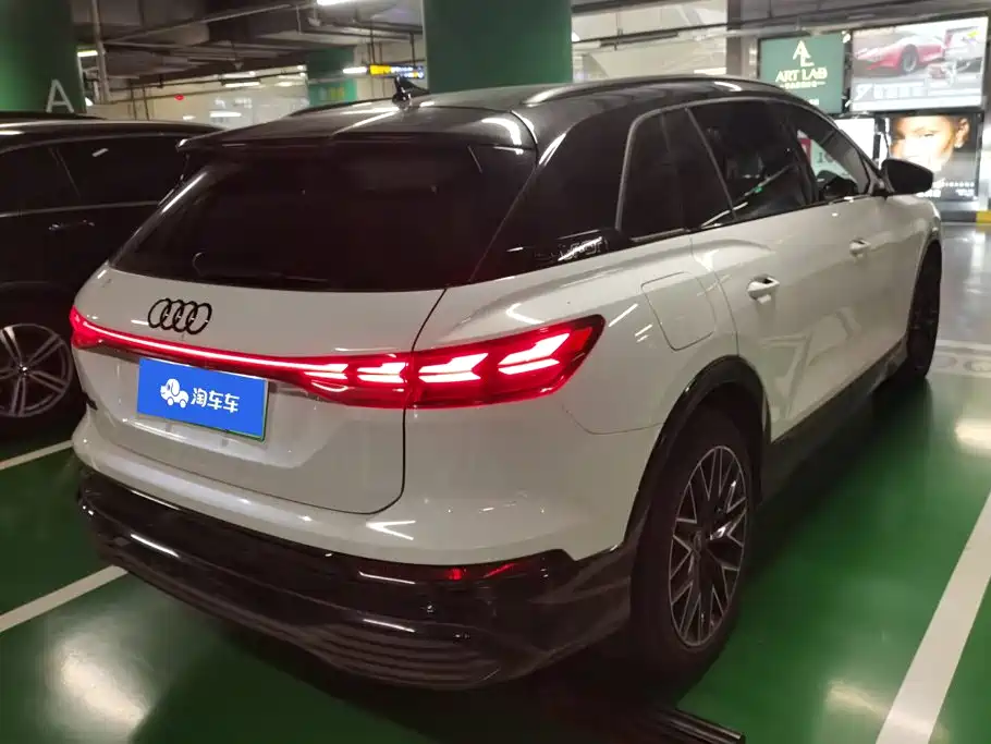 Audi Q5 e-tron — миниатюра 3