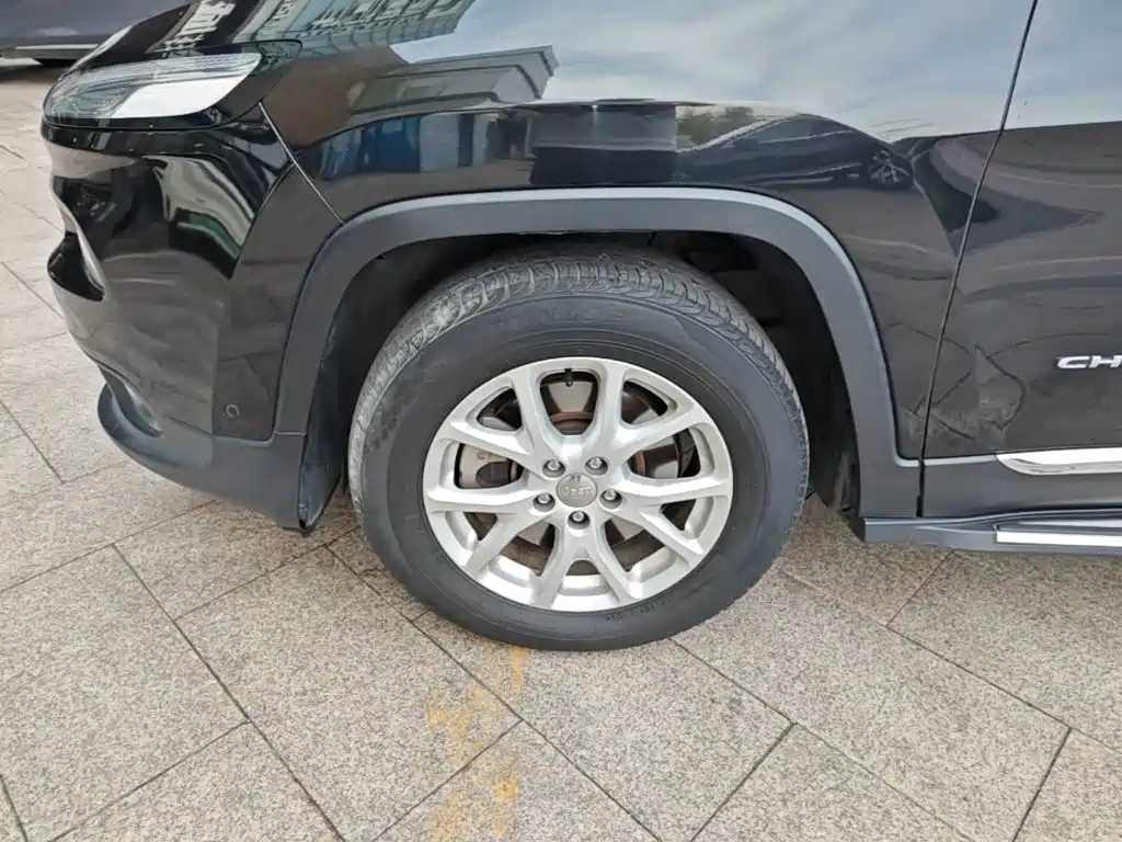 Jeep Cherokee — миниатюра 23