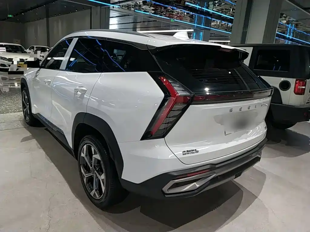 Geely Boyue L — миниатюра 5