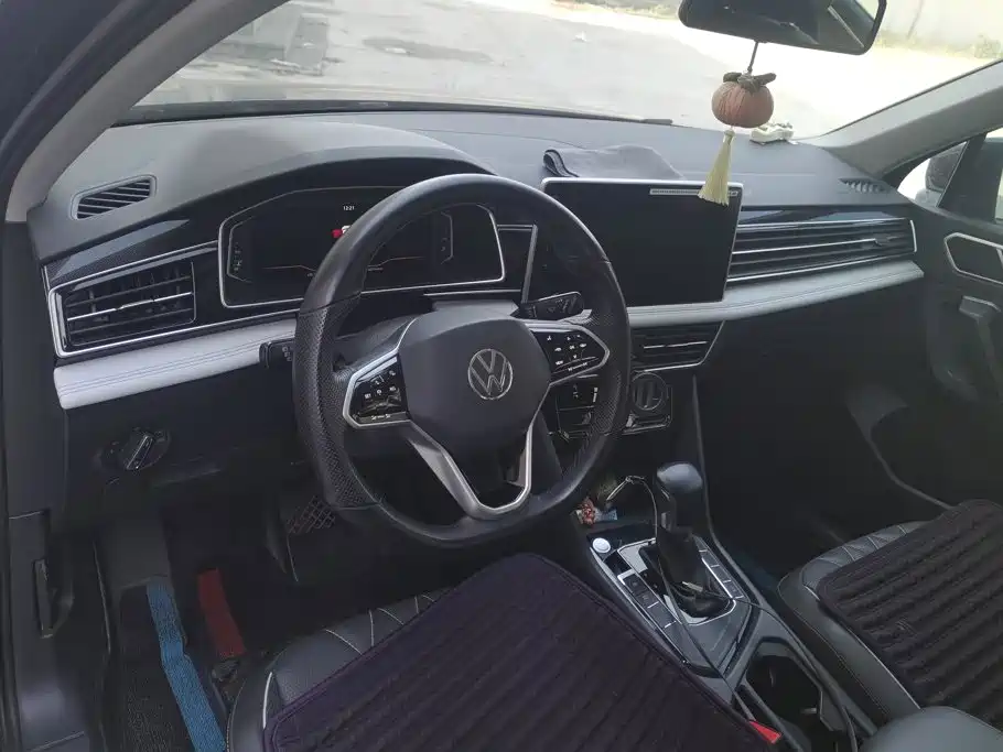 Volkswagen Tiguan L — миниатюра 12