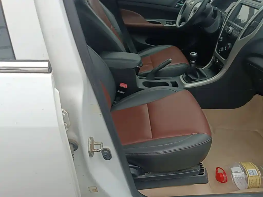 BYD F3 — миниатюра 25