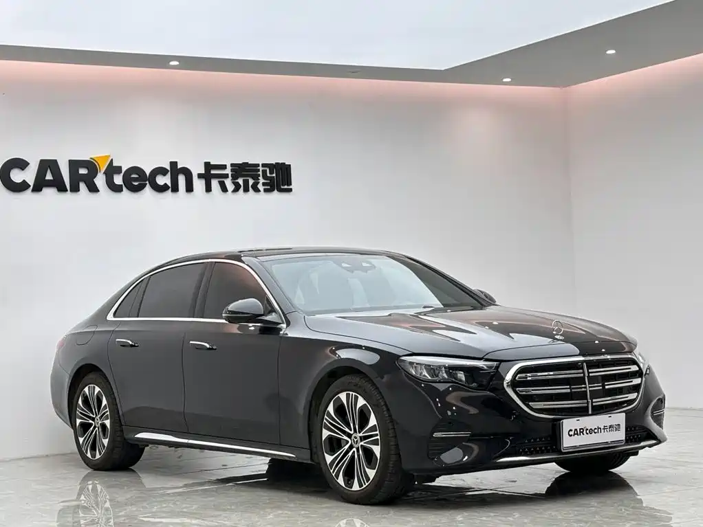 Mercedes-Benz E-Class — миниатюра 6