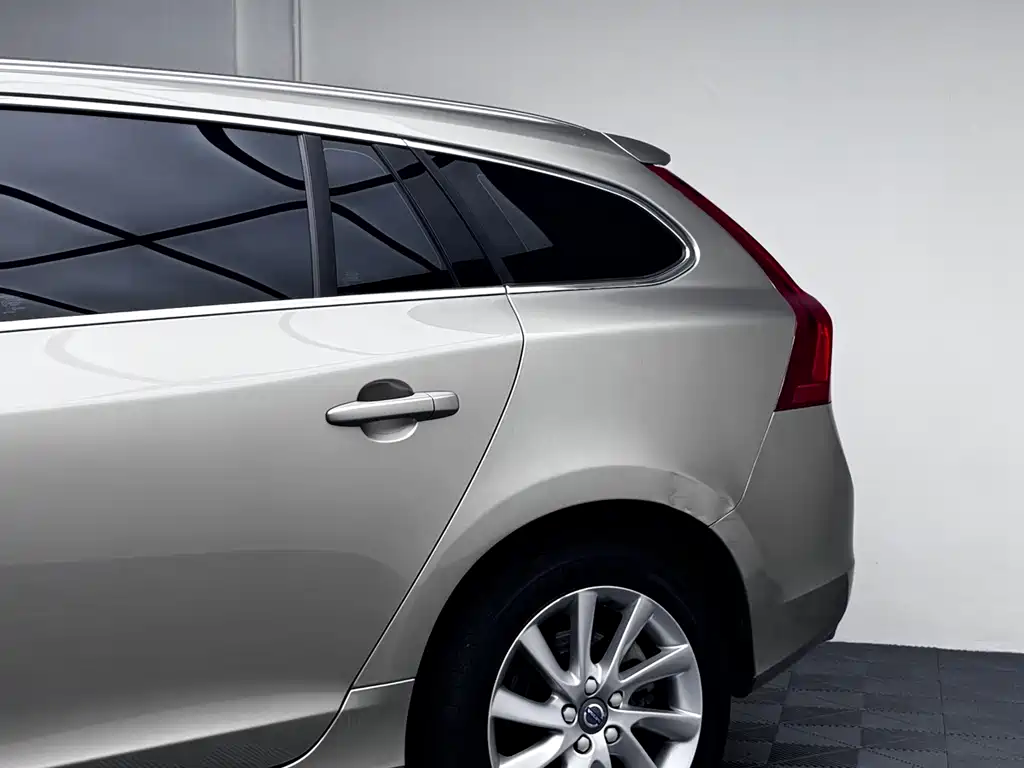 Volvo V60 — миниатюра 4