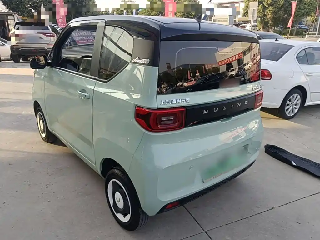 Wuling MINIEV — миниатюра 5