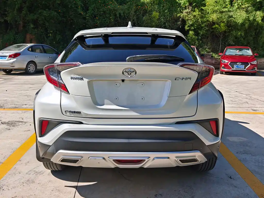 Toyota C-HR — миниатюра 8