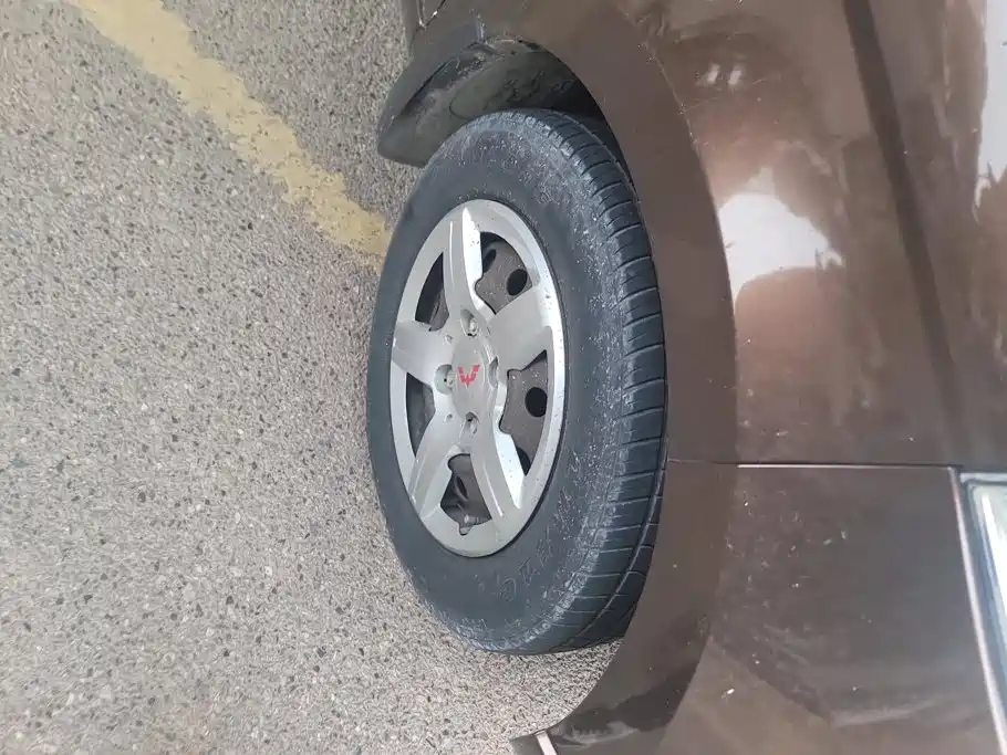 Wuling Hongguang — миниатюра 6