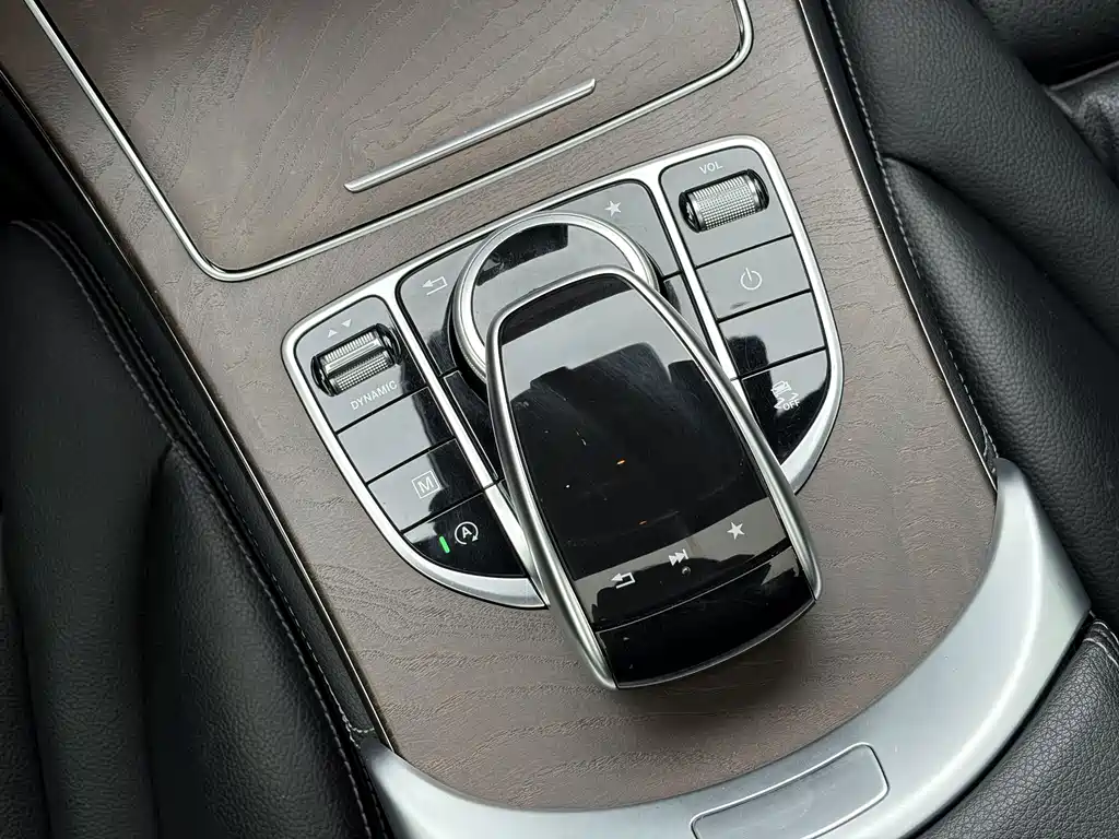 Mercedes-Benz GLC — миниатюра 16