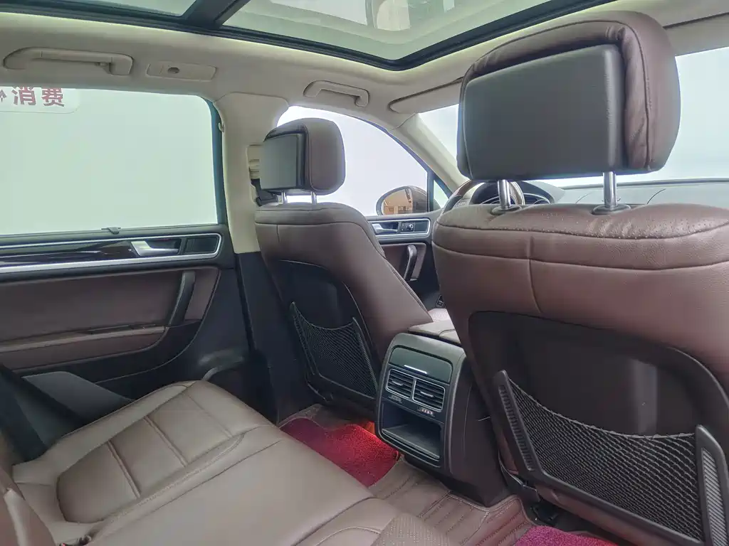 Volkswagen Touareg — миниатюра 11