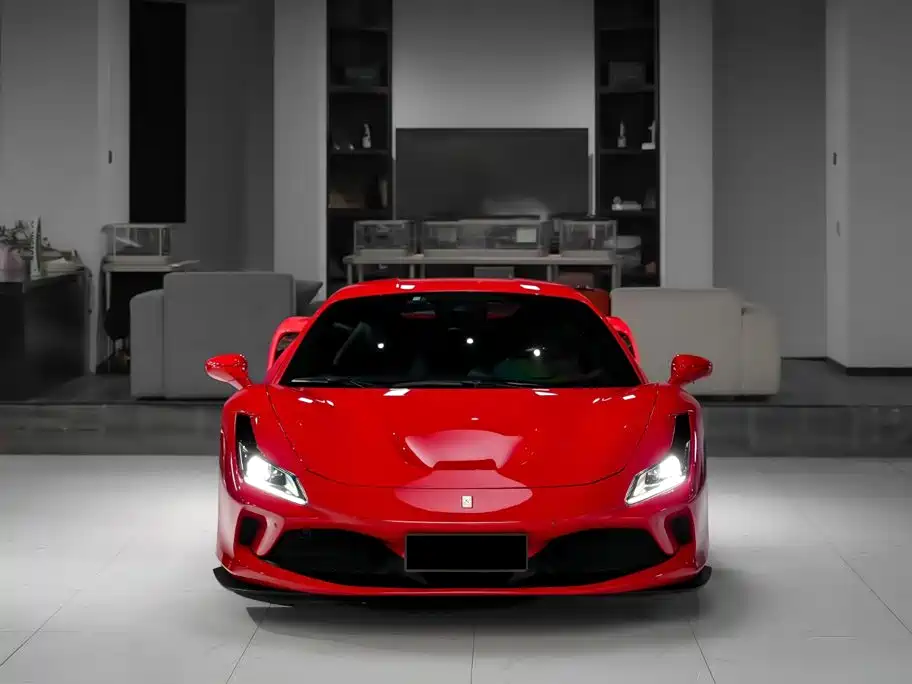Ferrari F8 Tributo 3.9T V8, фото 6