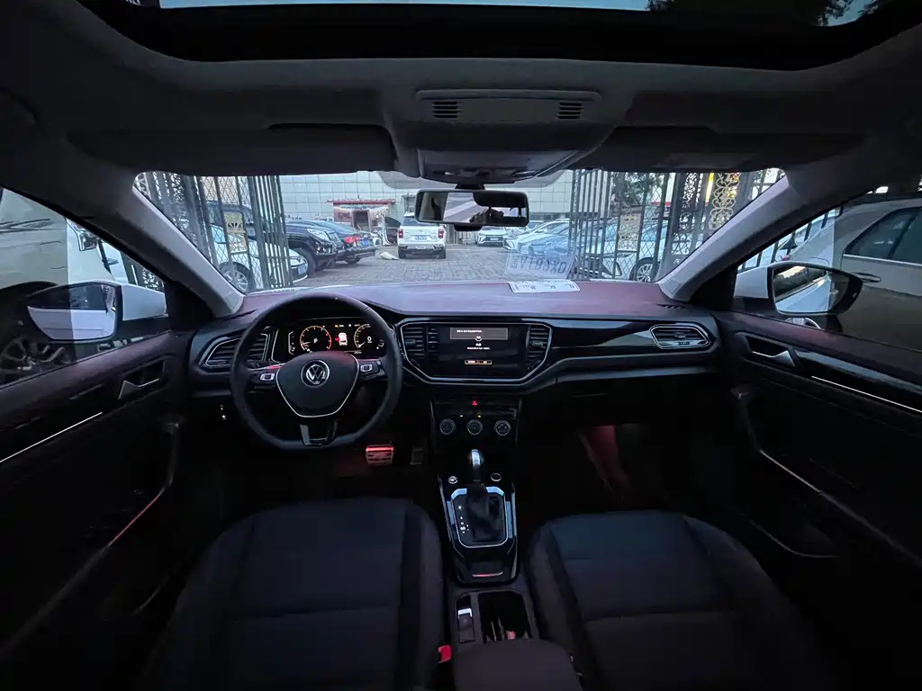 Volkswagen T-Roc 2022 280TSI DSG R-Line Pro PLUS