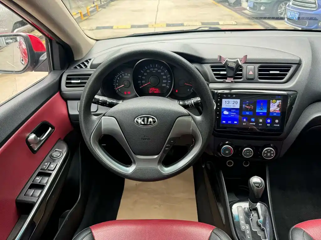 Kia K2 — миниатюра 7