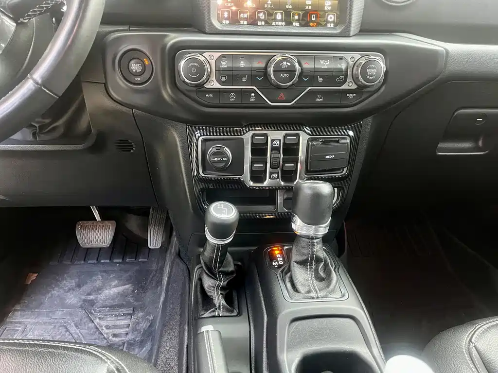 Jeep Wrangler — миниатюра 9