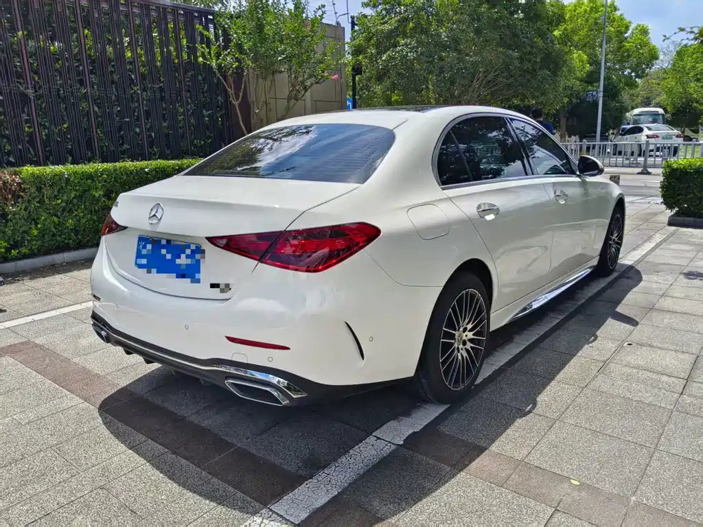 Mercedes-Benz C-Class — миниатюра 4