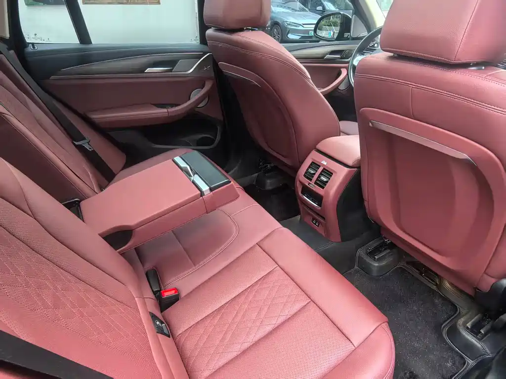 BMW X3 — миниатюра 11
