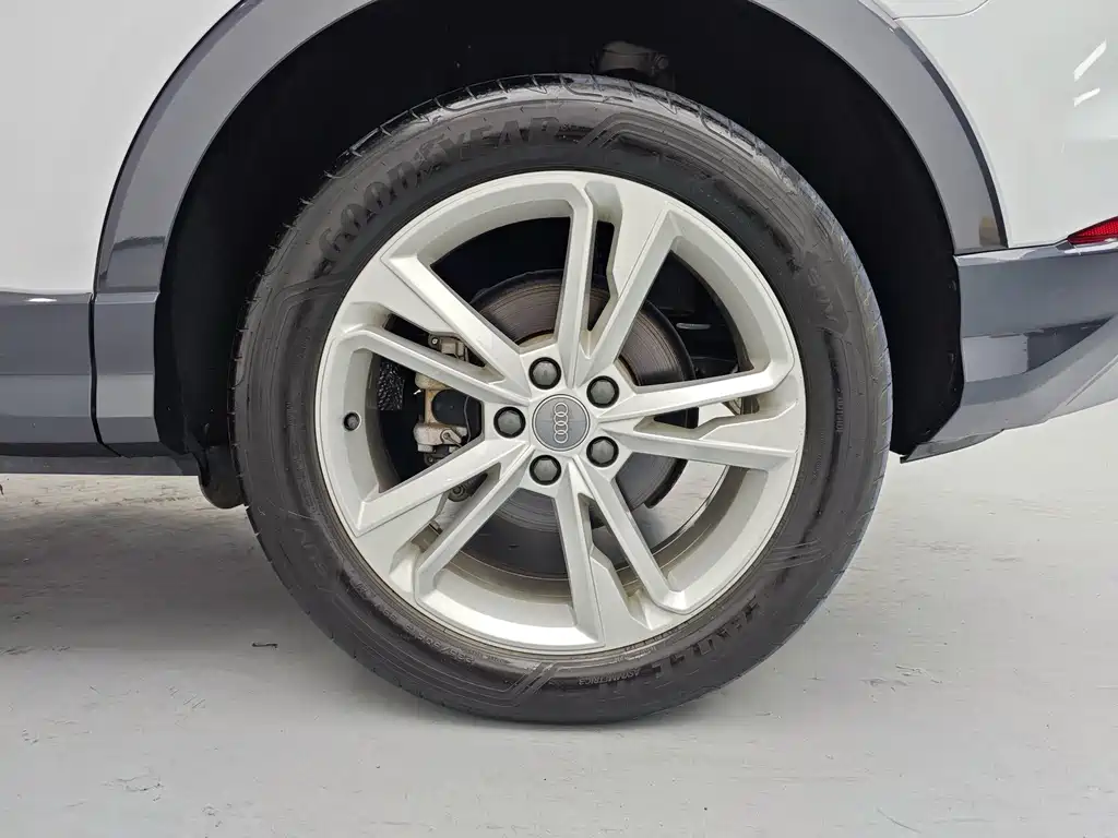 Audi Q3 — миниатюра 19