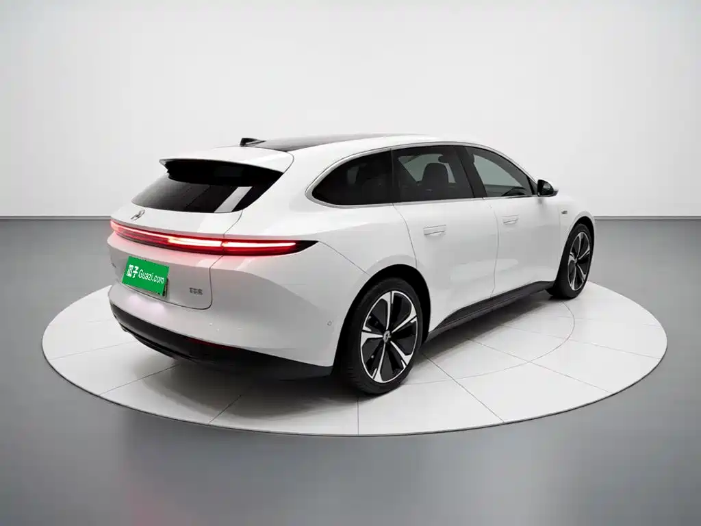 NIO ET5T — миниатюра 4