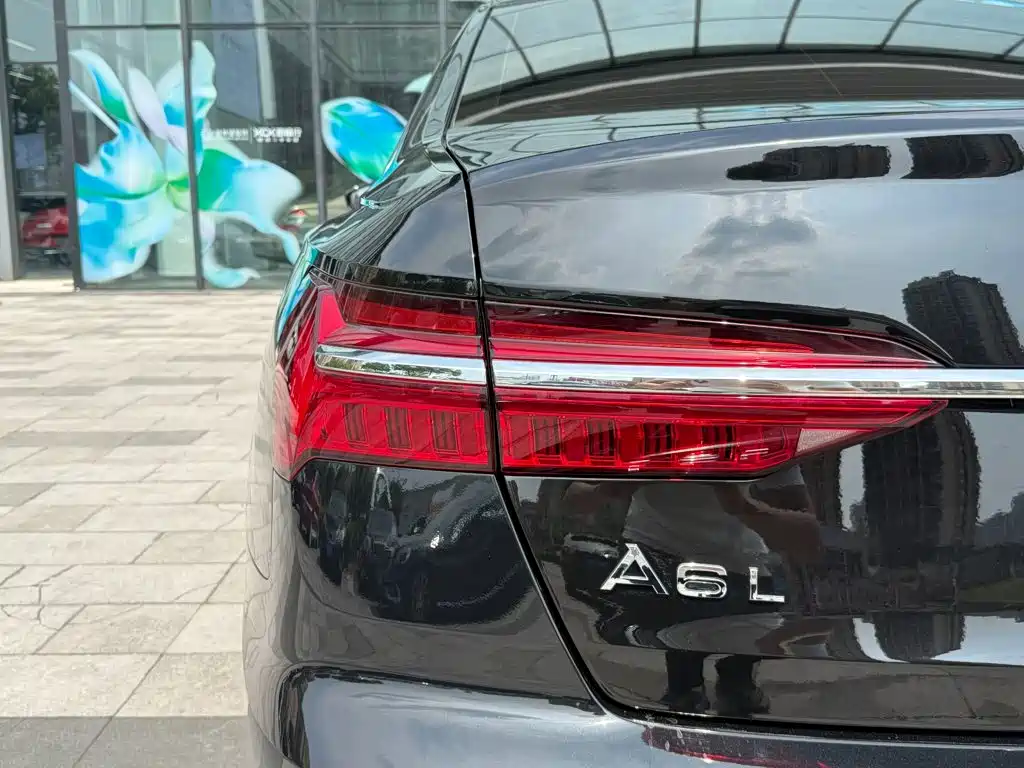 Audi A6L — миниатюра 10