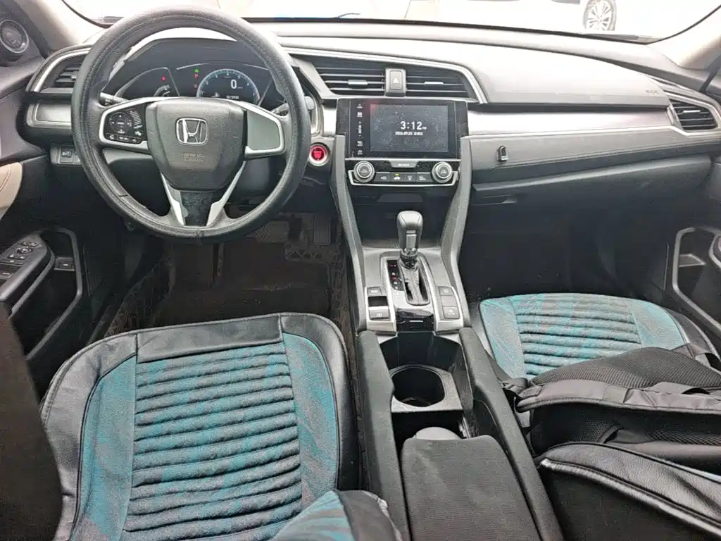 Honda Civic — миниатюра 10