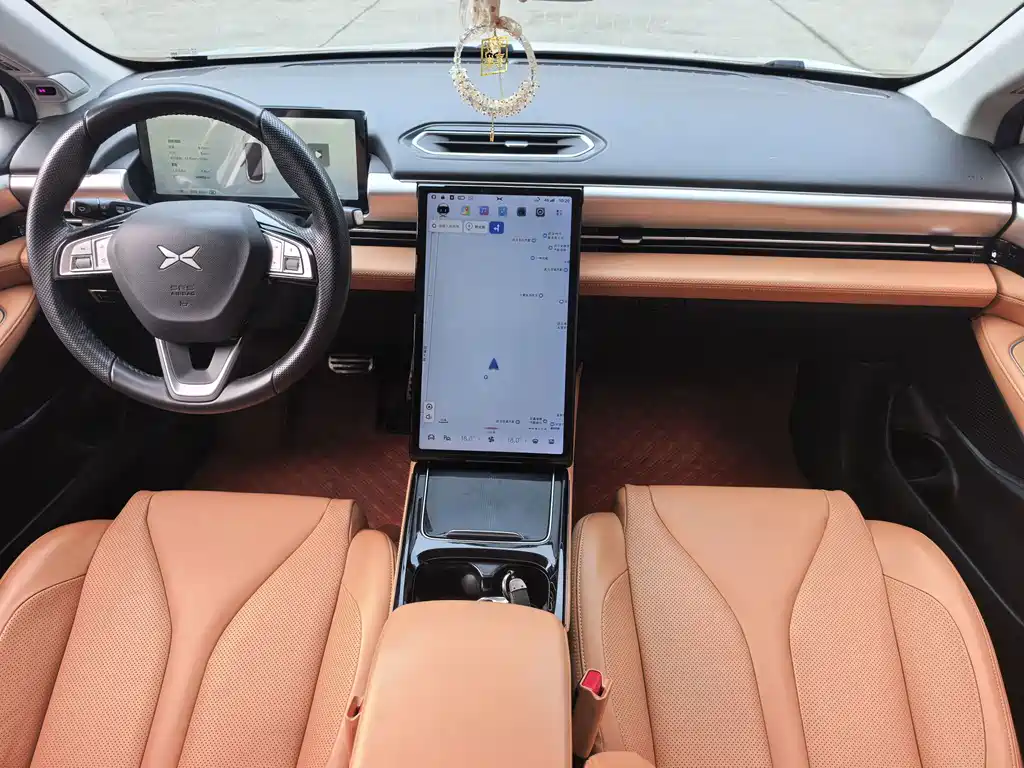 XPeng P5 — миниатюра 7