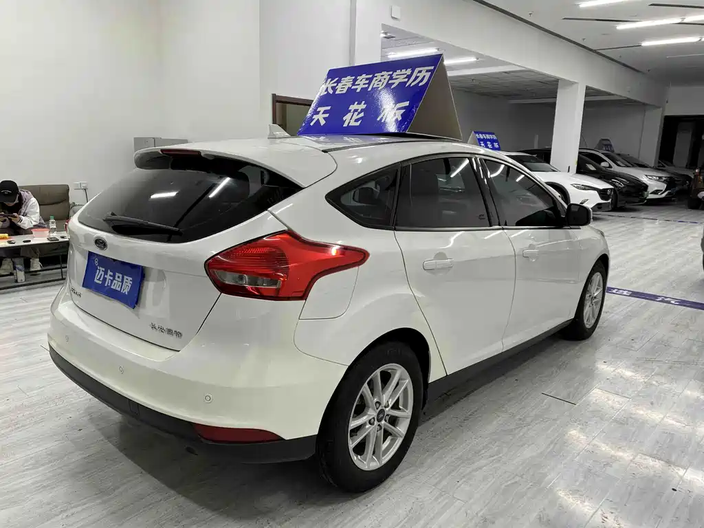 Ford Focus — миниатюра 6