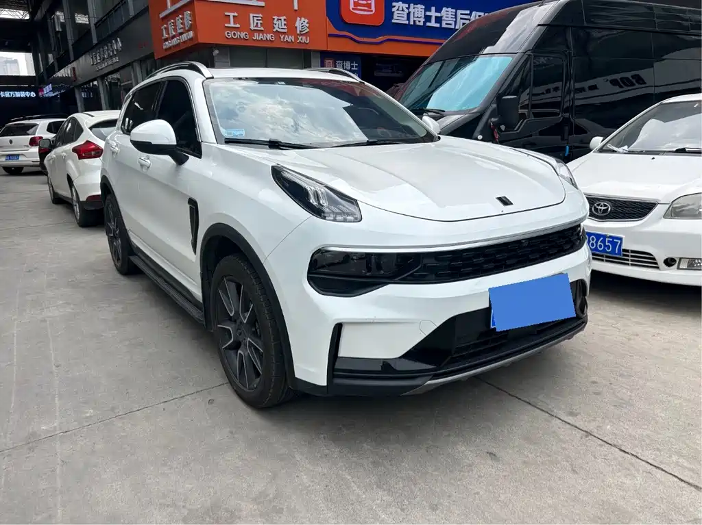 Lynk & Co 01 — миниатюра 3