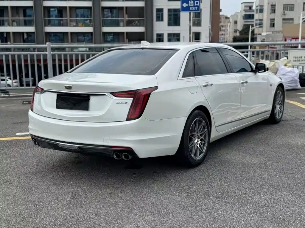 Cadillac CT6 — миниатюра 8