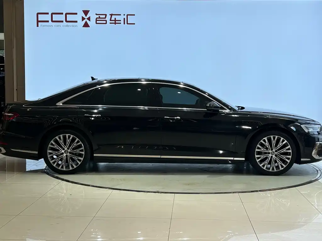 Audi A8 2024 A8L 45 TFSI quattro Luxury
