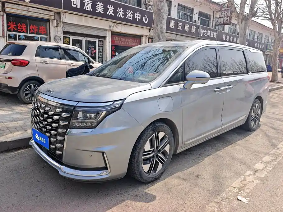 JAC Motors RUIFENG RF8 PHEV