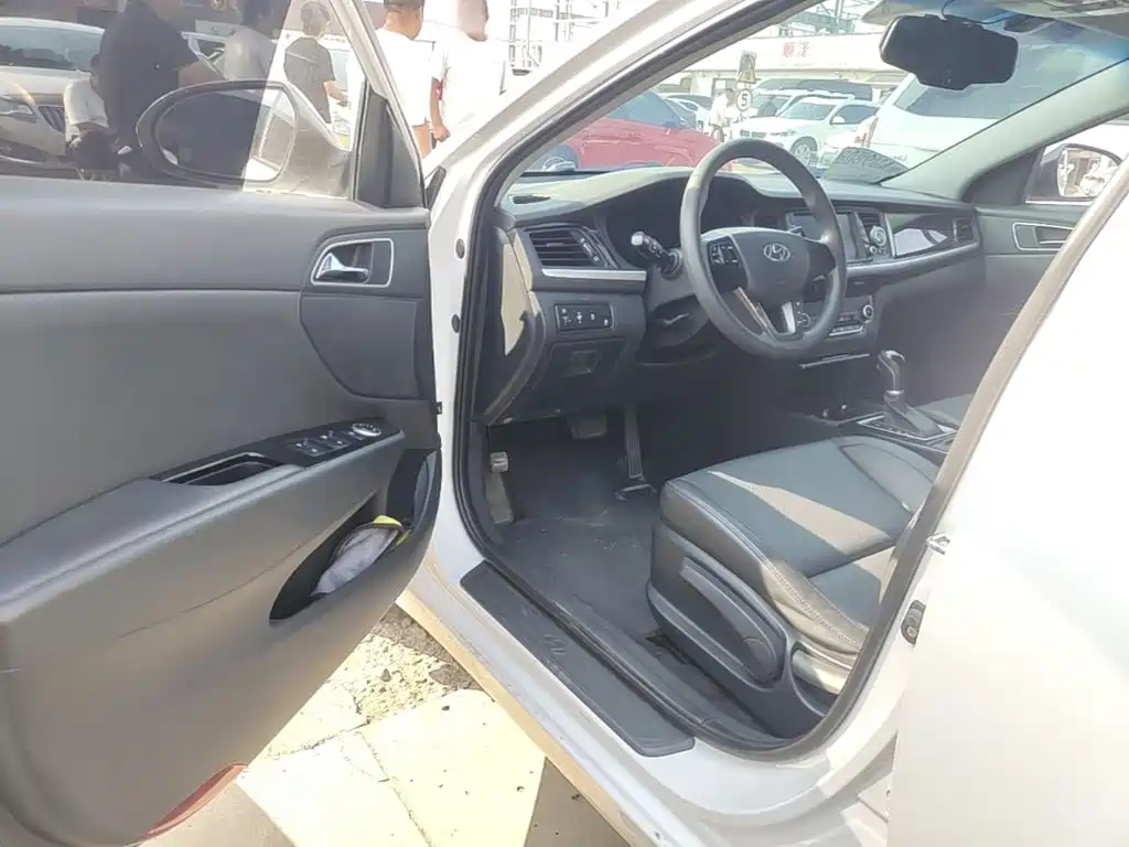 Hyundai Mistra — миниатюра 16