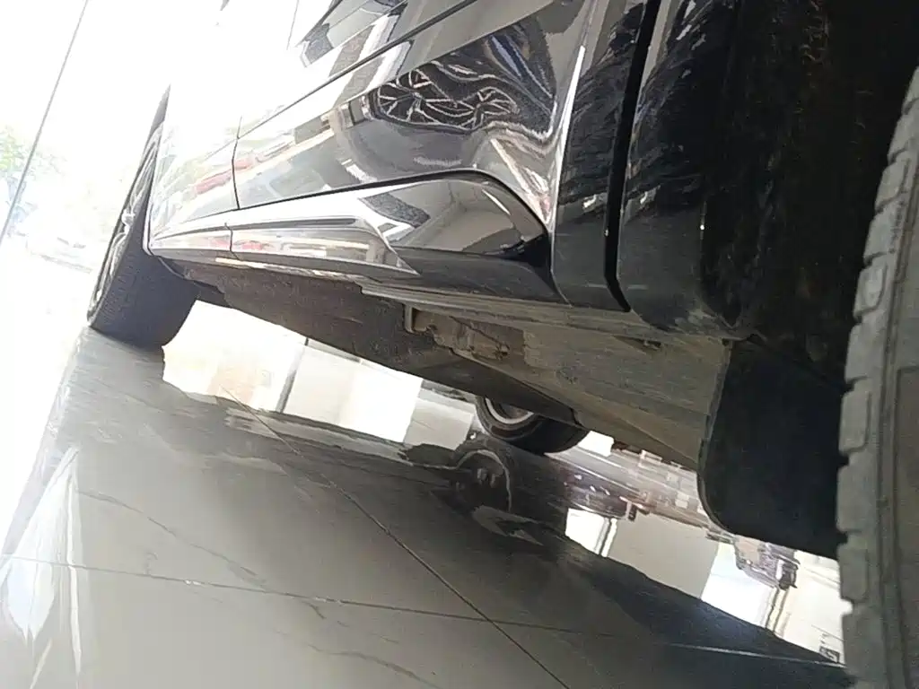 Audi Q5L — миниатюра 22