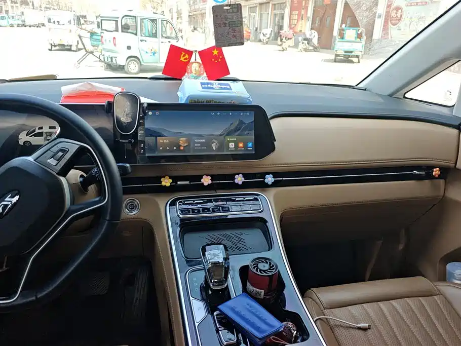 JAC Motors RUIFENG RF8 PHEV