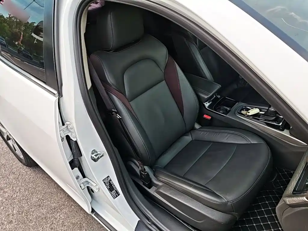 Chevrolet Malibu — миниатюра 25