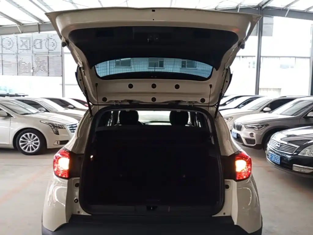 Renault Captur — миниатюра 19