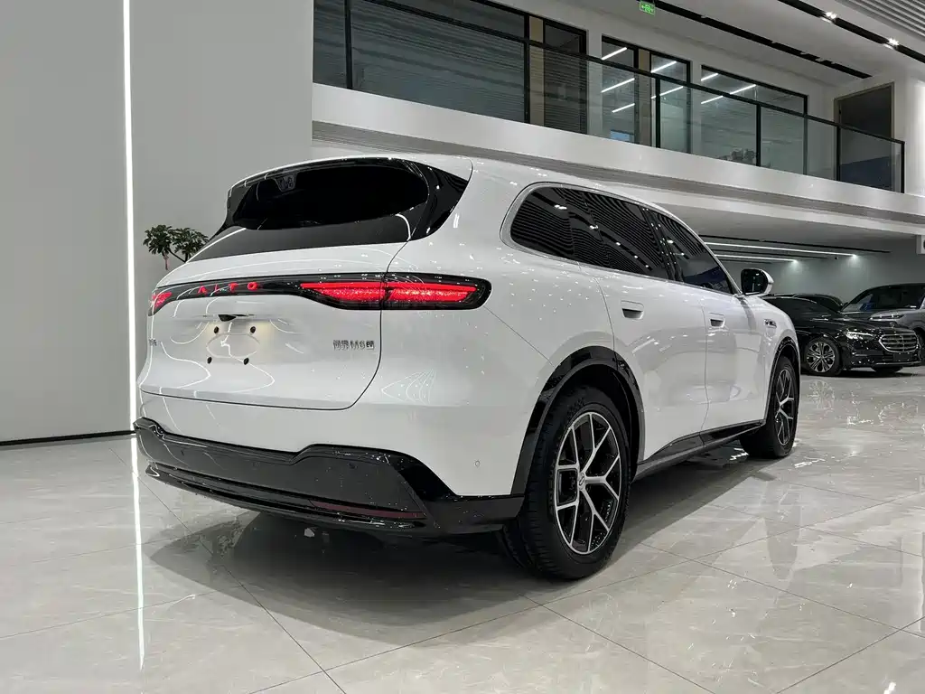 AITO AITO M6 — миниатюра 4