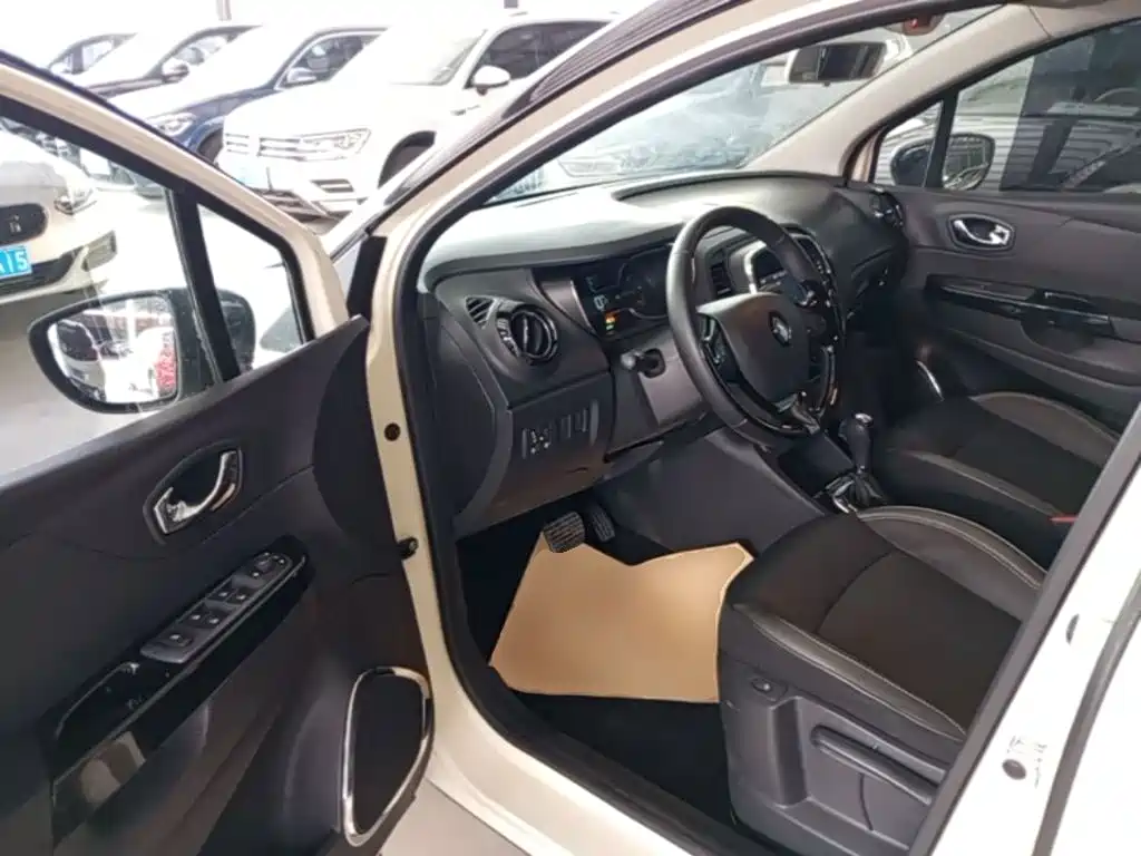 Renault Captur — миниатюра 16