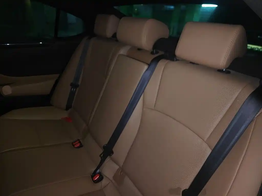 Lexus ES — миниатюра 15
