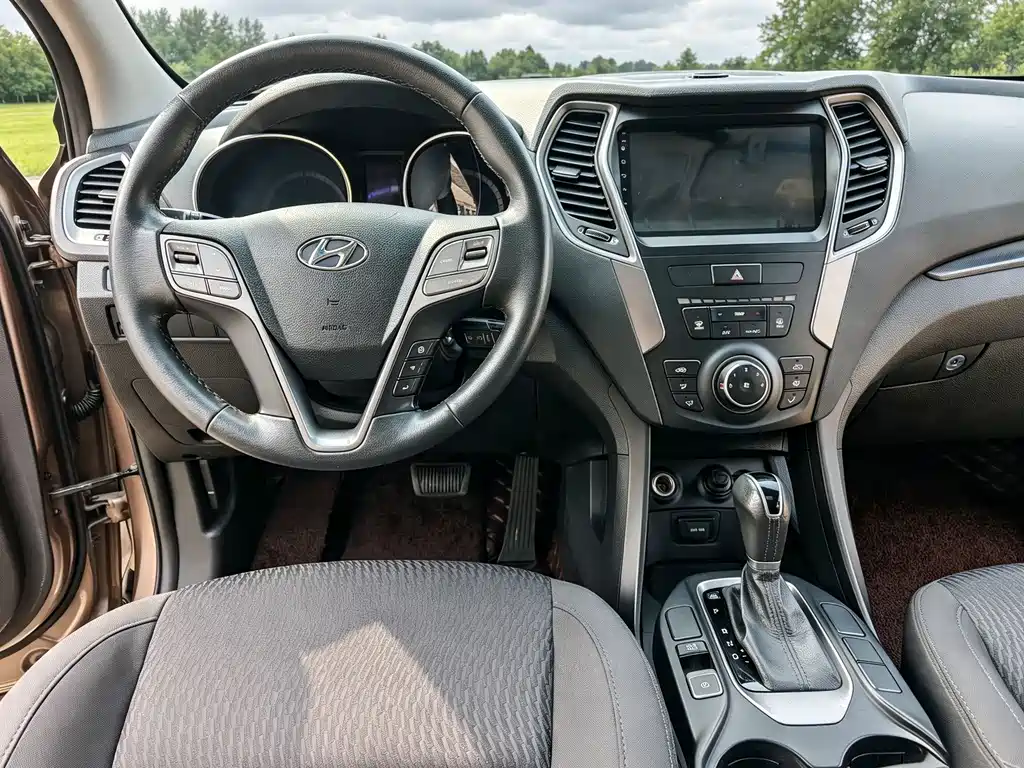Hyundai Santa Fe — миниатюра 6