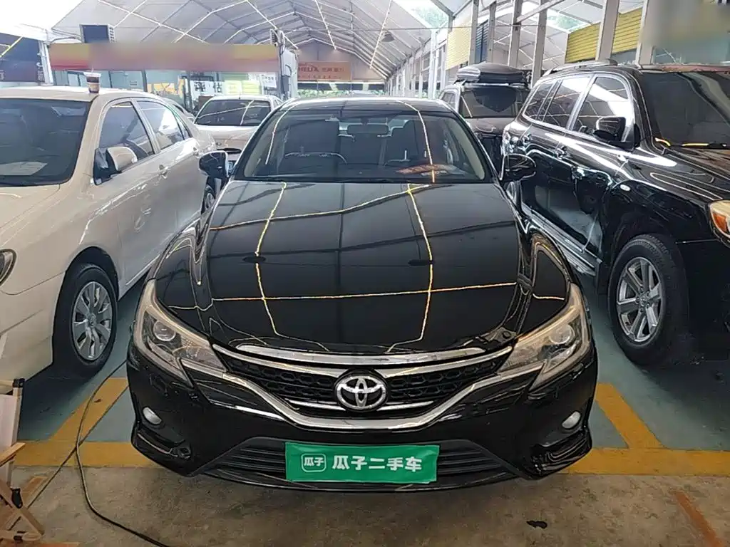 Toyota Reiz — миниатюра 3