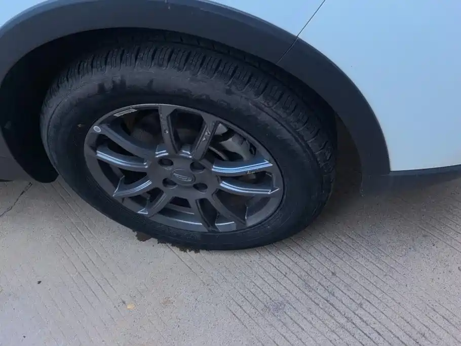 Geely Vision X3 — миниатюра 6