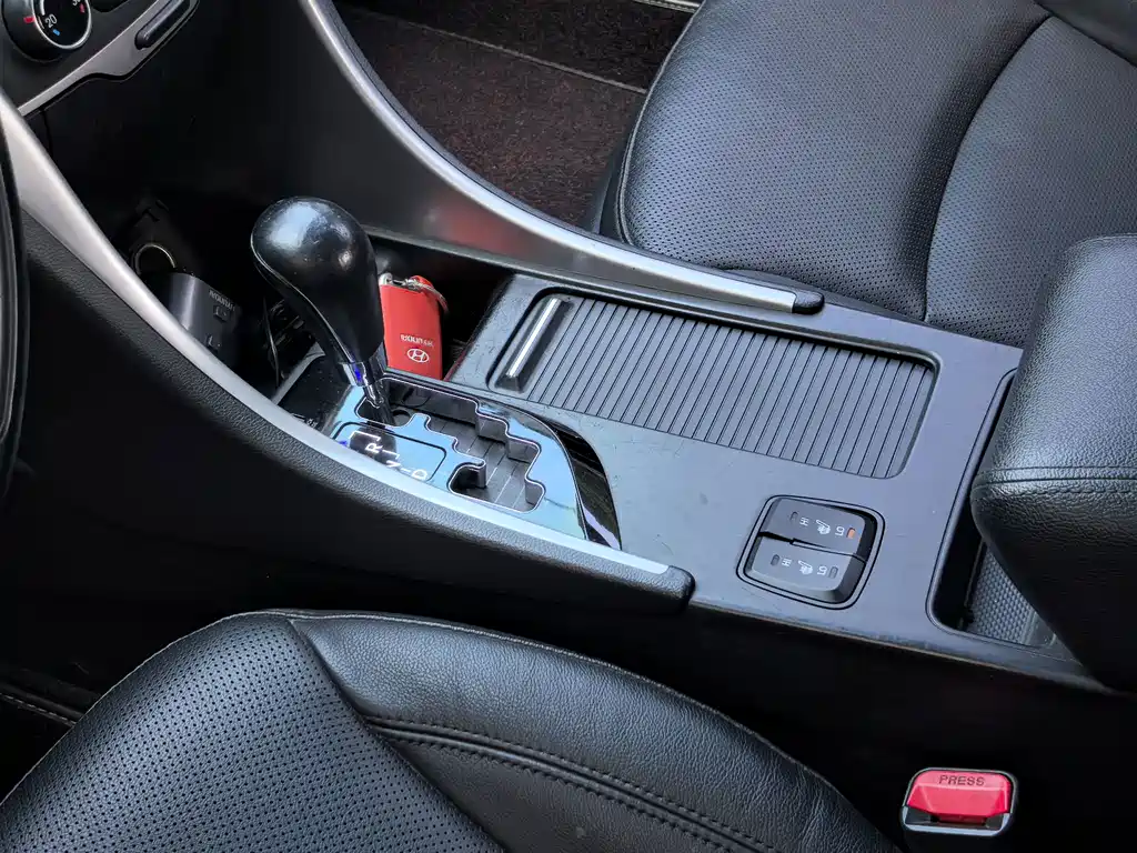 Hyundai Sonata 2.0L Auto Luxury Edition, фото 13