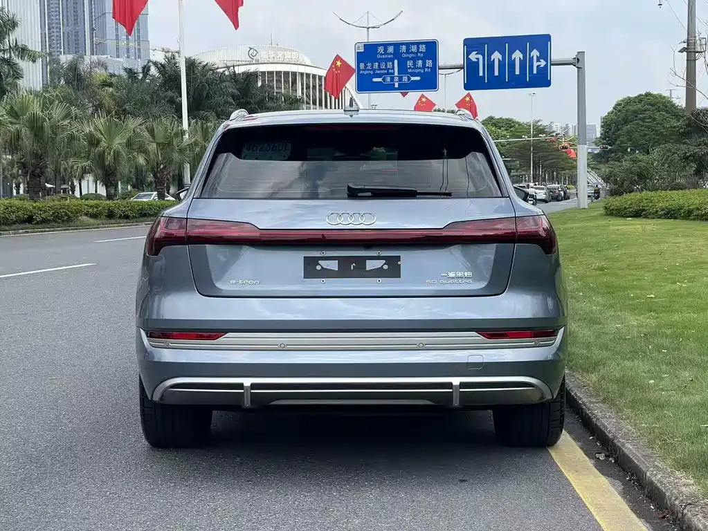 Audi e-tron — миниатюра 5