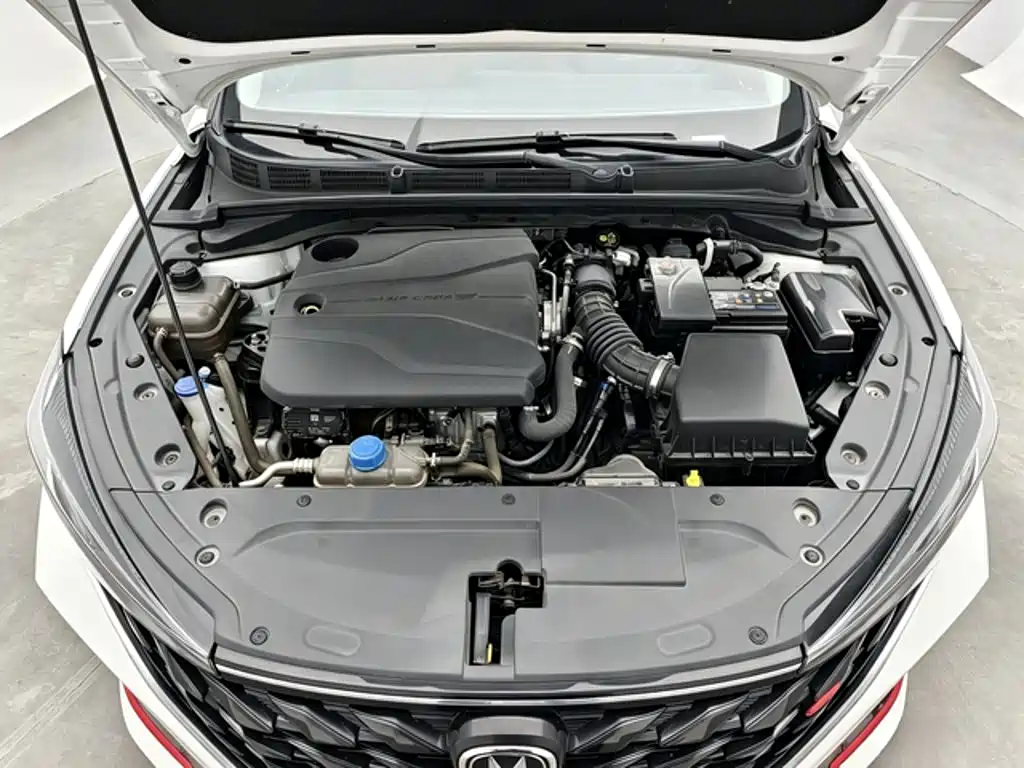 Changan Eado — миниатюра 10