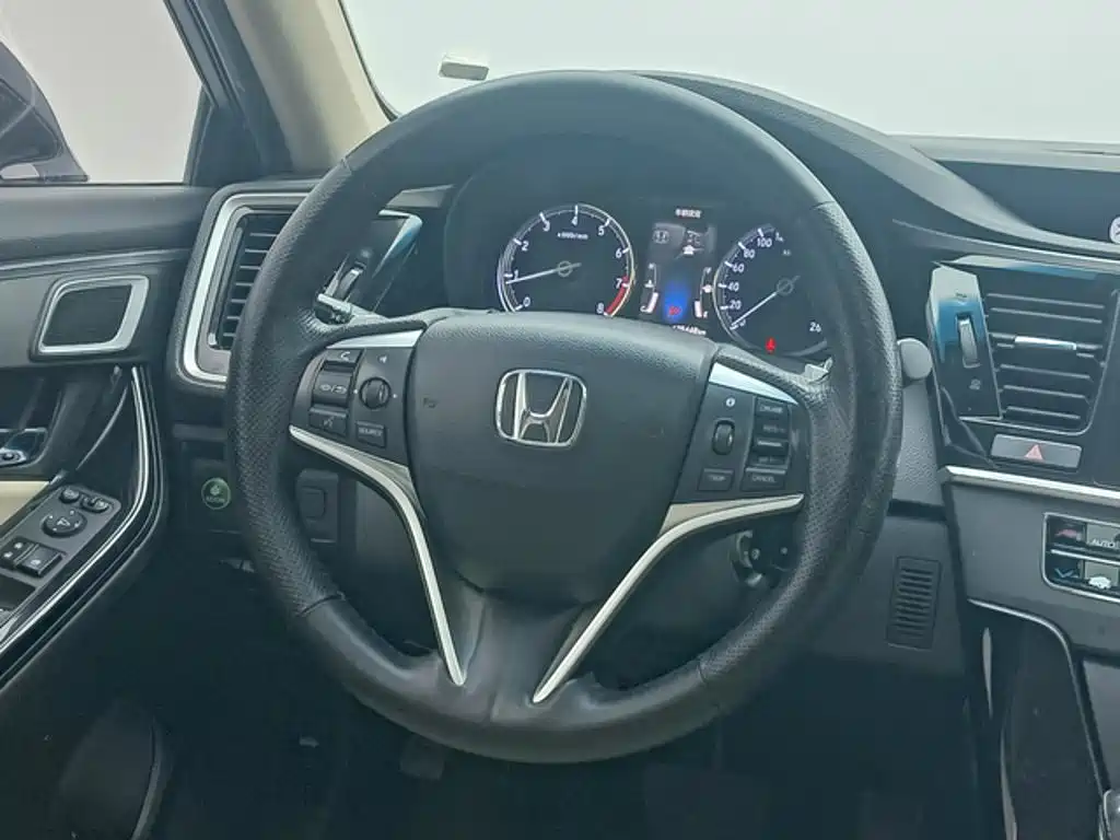 Honda Spirior — миниатюра 6