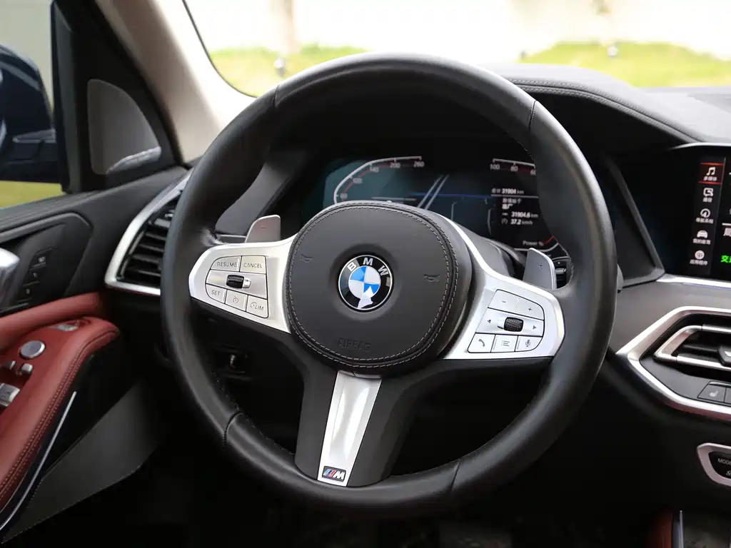 BMW X5 2022 xDrive 30Li Premium M Sport