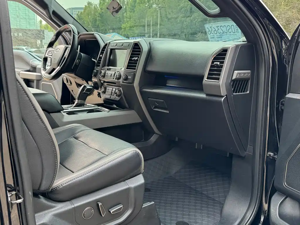 Ford F-150 Raptor — миниатюра 10