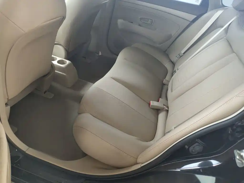 Nissan Sylphy — миниатюра 17