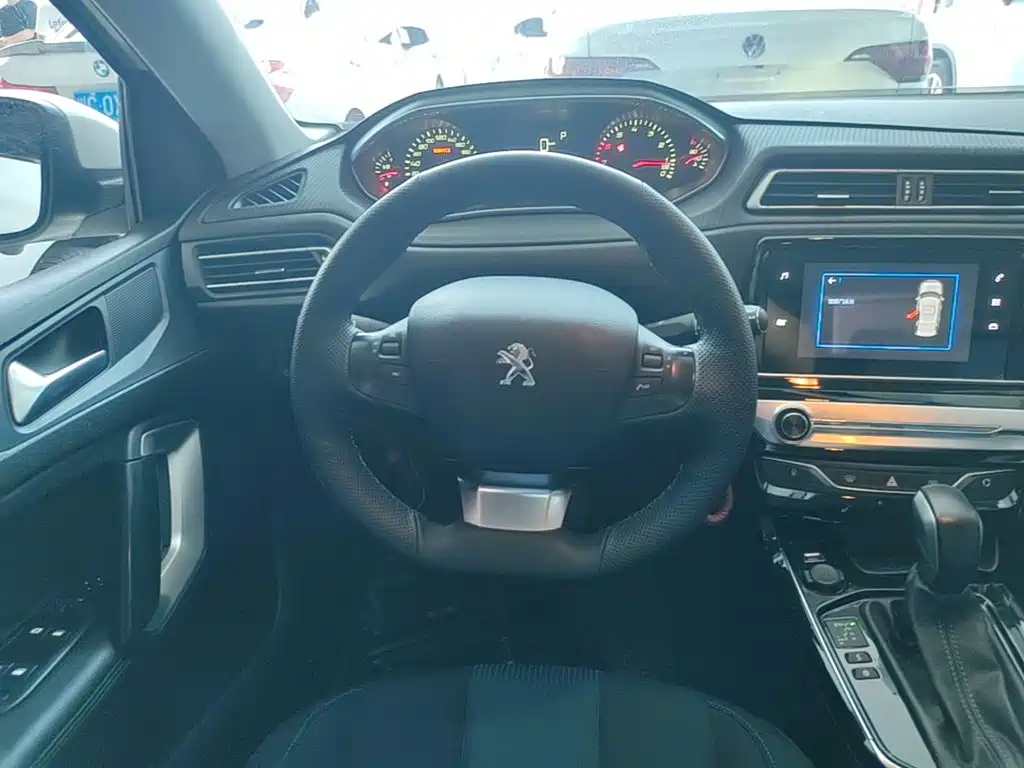 Peugeot 308 — миниатюра 11